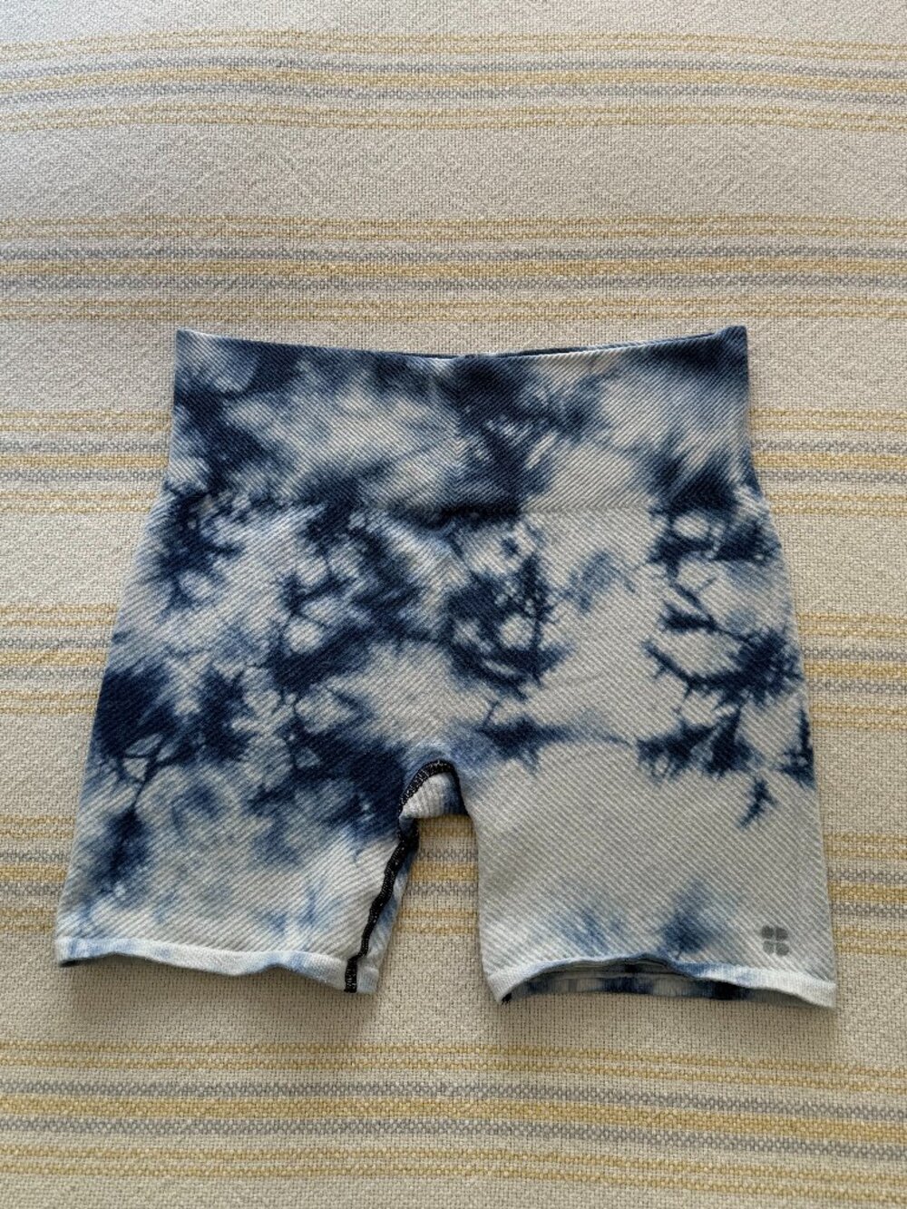 Sweaty Betty Mindful Seamless 4" Yoga Shorts M Blue Tie Dye